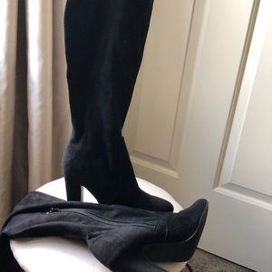 Black Knee High Heeled Boots